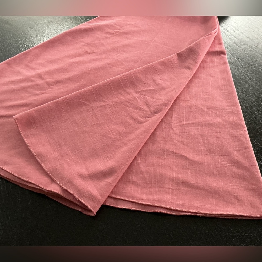 Vintage MCM 70” Round Linen Tablecloth